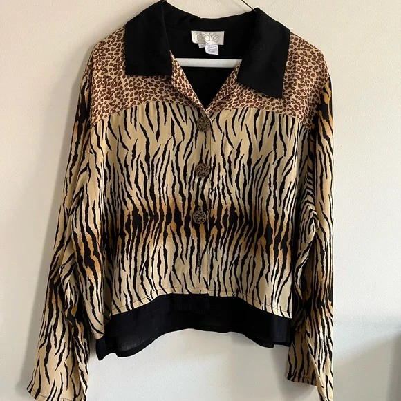 Vintage Caché leopard shirt - Circa 80’s - excellent condition - Picture 3 of 6